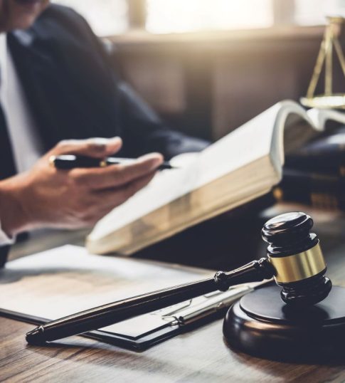 lawyer-freedomz-adobestock